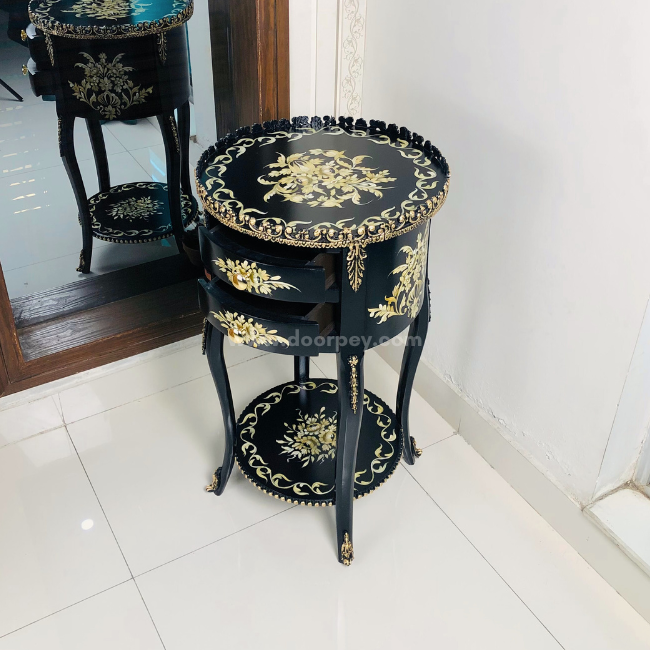 Woodland Wharf Round Wooden Table