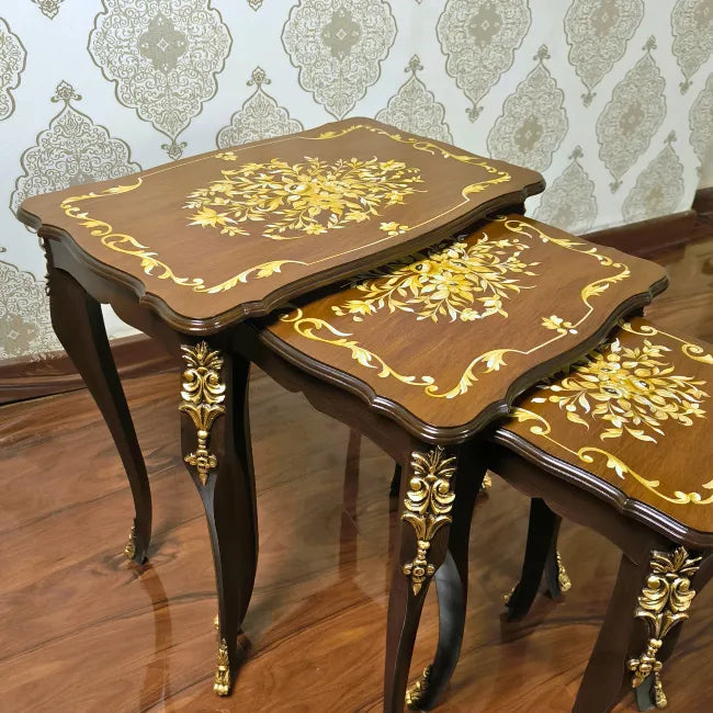 Francais Wooden Nesting Table