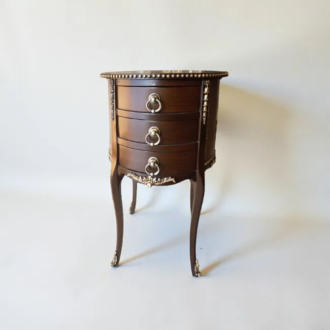 Royal Bastion corner table with slender legs and regal design
