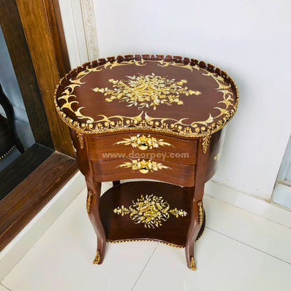 Grand Victorian Wooden Table