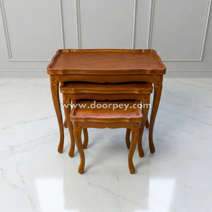 Regency wooden side tables nesting set with curved legs