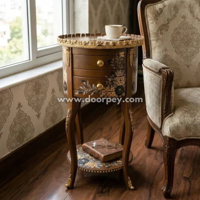 Royal Walnut Wooden Table